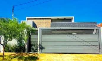 Imagem: CASA RICA EM ACABAMENTO COM PISCINA E ESPAÇO
