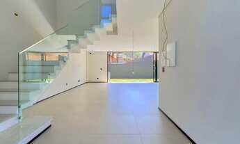 Imagem: Casa com 3 suítes à venda, 216 m² por