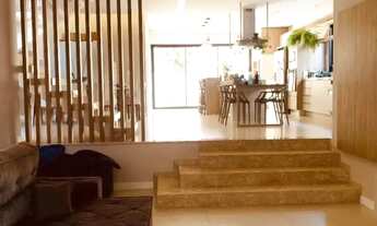 Imagem 2: Sobrado para Venda em Ponta Grossa, Colônia Dona Luiza, 3 dormitórios, 3 suítes, 5 banheir