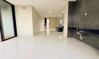 Imagem 2: CASA TÉRREA - 4 SUÍTES - ÁREA GOURMET - ÁREA 333m² - PORTAL DO SOL GARDEN - GOIÂNIA/GO