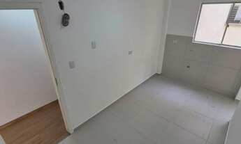 Imagem 3: Ensolarado com 2 quartos e no primeiro andar