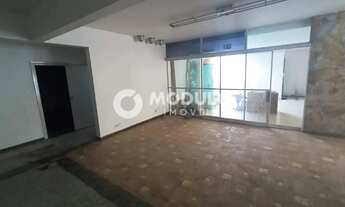 Imagem 5: Casa comercial disponivel para locação no bairro Centro