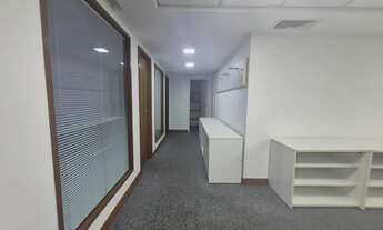 Imagem 6: Sala Comercial com 250m² no Centro da Cidade!