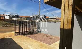 Imagem 3: Casa com passagem lateral à Venda no Tamara Ponta Grossa/PR