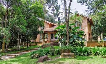 Imagem 7: Chacara residencial para Venda em Colombo 3 dormitórios sendo 3 suítes, 4 banheiros 300,00