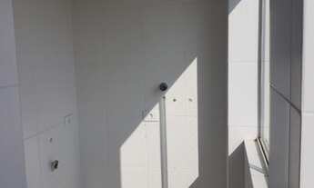 Imagem 2: Apartamento de 2 quartos ,prédio com piscina e elevador,no centro de Fazenda Rio grande!