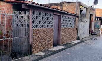 Imagem 2: Casa 2/4 com quintal em ABRANTES