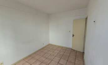 Imagem 2: Apartamento para venda tem 75 metros quadrados com 2 quartos em Centro - Aracaju - SE