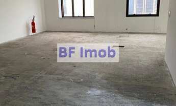 Imagem 4: Conjunto em vão livre, 3 vagas em ótima localização no Itaim!!