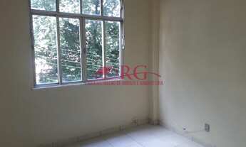 Imagem 2: ALUGO - Apartamento 2 quartos - Quintino