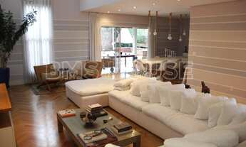 Imagem 2: Casa para Locação em Cotia, GRANJA Vianna, 4 dormitórios, 4 suítes, 4 banheiros, 2 vagas