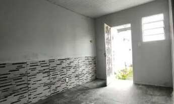 Imagem 5: Imóvel bem localizado à venda 2/4 2 banheiros 1 suíte área de serviço