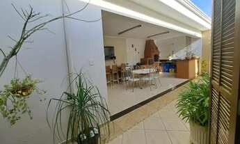 Imagem 5: Casa para Venda em Araras, Jardim São Pedro, 3 dormitórios, 1 suíte, 3 banheiros, 2 vagas