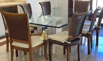 Imagem 5: Casa aconchegante e excelente acabamento, semi mobiliado em condomínio na região de Alphav