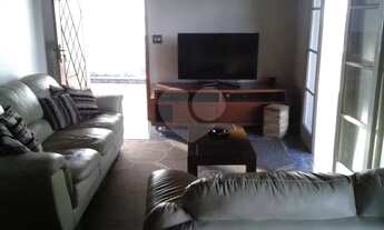 Imagem 2: CASA TÉRREA A VENDA NO HORTO FLORESTAL - 4 DORMITÓRIOS (2 SUÍTES) E 4 VAGAS DE GARAGEM