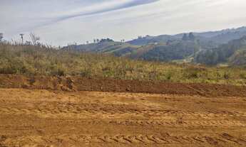 Imagem 5: Lote/Terreno para venda possui 600 metros quadrados em Centro - Igaratá - SP