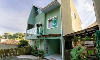 Imagem 2: CASA com 4 dormitórios à venda por R$ 550.000,00 no bairro Vista Alegre - CURITIBA / PR