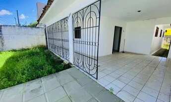 Imagem 3: Casa para venda com 3 quartos e 1 banheiro e sala de jantar