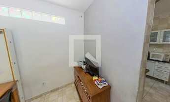 Imagem: Casa à Venda - Irajá, 2 Quartos, 85 m2