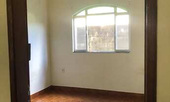 Imagem 3: Casa com quintal em Carandaí