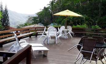 Imagem 5: Casa triplex em amplo terreno, situada em condomínio estruturado, linda vista panorâmica