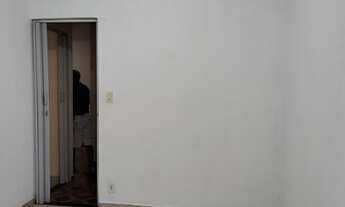 Imagem 2: Apartamento na Vila Kosmos, 2 quartos, sala, cozinha, banheiro, área de serviços