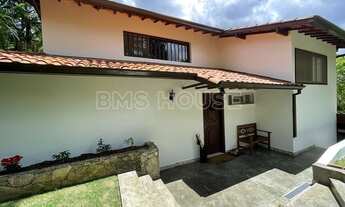 Imagem 2: Casa para Venda em Cotia, Granja Viana, 3 dormitórios, 3 suítes, 6 banheiros, 6 vagas