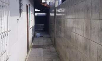 Imagem 6: CASA C EDÍCULA NA VL MIRIM PRAIA GRANDE, AO LADO DA RODOVIÁRIA