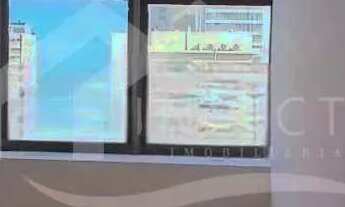 Imagem 6: Sala comercial recém-reformada, duas quadras da praia e ao lado da estação de metrô