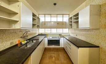 Imagem 2: Casa com com 4 quartos e 261m² para alugar