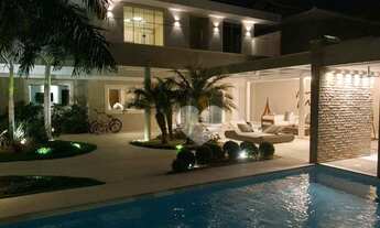 Imagem 4: Magnifica residência 1100 m de terreno com 567 m de área edificada Valor 15.450.000,00 - B