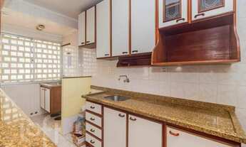 Imagem 6: Imóvel para venda tem 67 metros quadrados com 3 quartos em Petrópolis - Porto Alegre - RS