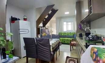 Imagem 2: Sobrado com 50m em condomínio fechado com uma vaga de garagem coberta no bairro Desvio Riz