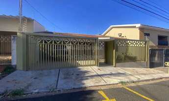 Imagem 2: Excelente Casa Residencial para Locação/Venda - 3 Dormitórios / Santos Dumont