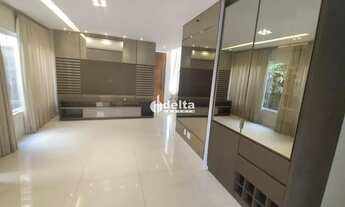 Imagem 4: Casa em condomínio com 03 suites disponível para locação no bairro Aclimação em Uberlândia