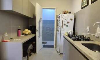 Imagem 6: Apartamento Térreo Semi Mobiliado no Edifício Alvorada - Conforto e Praticidade no Centro