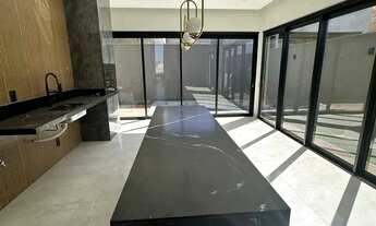 Imagem 2: Térrea para venda com 161 metros quadrados com 3 quartos em Jardins Bolonha - Senador Cane