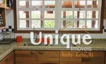 Imagem 4: Casa com quintal gigante a 30 metros da praia