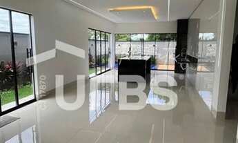 Imagem 2: Vendo casa Residencial Rosa de Leiria, 143m², 3 quartos, sendo 3 suítes