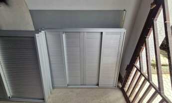 Imagem 5: Todas novas de alumínio e vidro