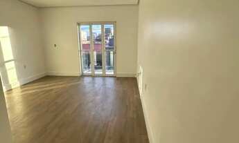 Imagem 2: VENDO CASA COM 4 SUÍTES (1 SUITE MASTER) NO COND LION VILLE - COQUEIRO