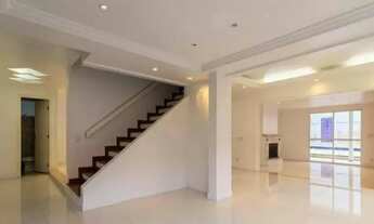 Imagem 7: Imóvel para aluguel e venda tem 360 metros quadrados com 4 quartos