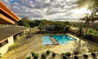 Imagem 2: Casa à venda - Ville Chamonix - Itatiba/SP - 773m² - 5 suítes - R$ 2.690.000,00