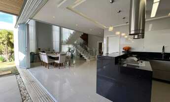 Imagem 2: Sobrado à venda em Indaiatuba, Jardim Residencial Dona Lucilla, com 4 suítes, com 342 m²