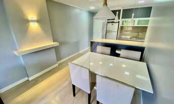 Imagem 7: Lindo apartamento mobiliado com sala de visita e sala de jantar, ambas integradas com saca