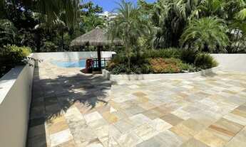 Imagem 4: Casa de condomínio para aluguel e venda tem 782 metros quadrados com 5 quartos