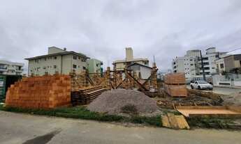 Imagem 7: Sobrado para venda possui 100 metros quadrados com 3 quartos em Passa Vinte - Palhoça - SC