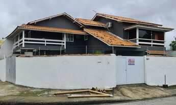 Imagem 3: Casa de 240 metros quadrados no bairro Itaipu com 6 quartos