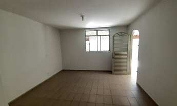 Imagem 4: Casa para venda com 200 metros quadrados com 3 quartos em Parque das Laranjeiras - Goiânia