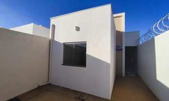 Imagem 2: Casa para Venda em Montes Claros, Jardim Primavera, 2 dormitórios, 1 banheiro, 2 vagas